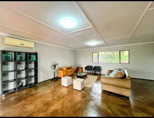 1 BEDROOM HOUSE FOR SALE IN ZINI RIVER ESTATE